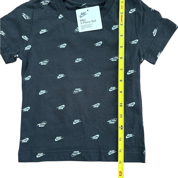 Nike Red and Black 3-Piece Set - Picture 6 of 7